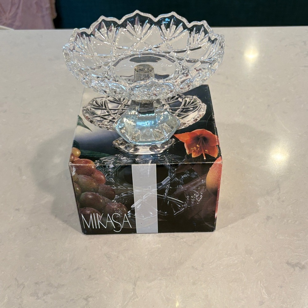 Mikasa Clear Crystal Pedestal Dish